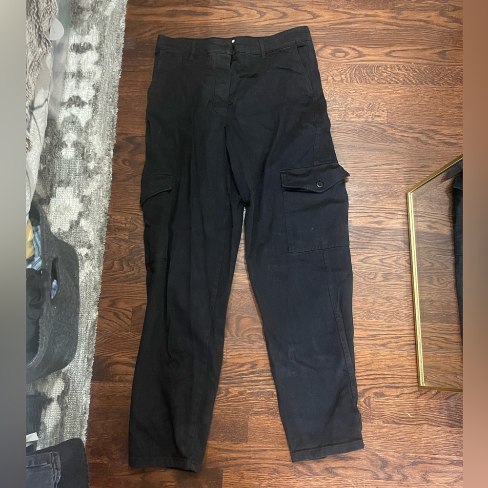 Aritzia Wilfred free cargos